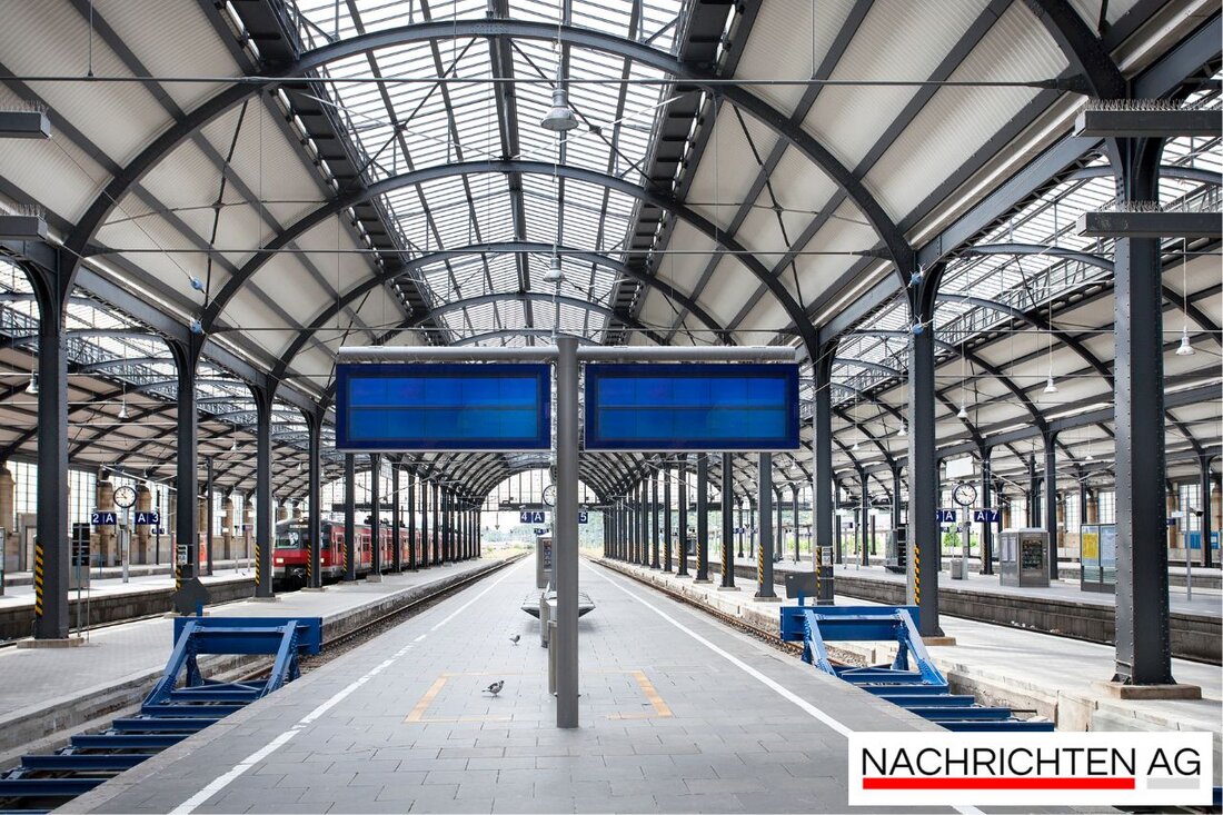 Neun Künstler präsentieren im denkmalgeschützten Grabower Bahnhof ihre Werke bei "Kunst Offen". Über 3.000 Gäste feierten Kunst und Gemeinschaft.